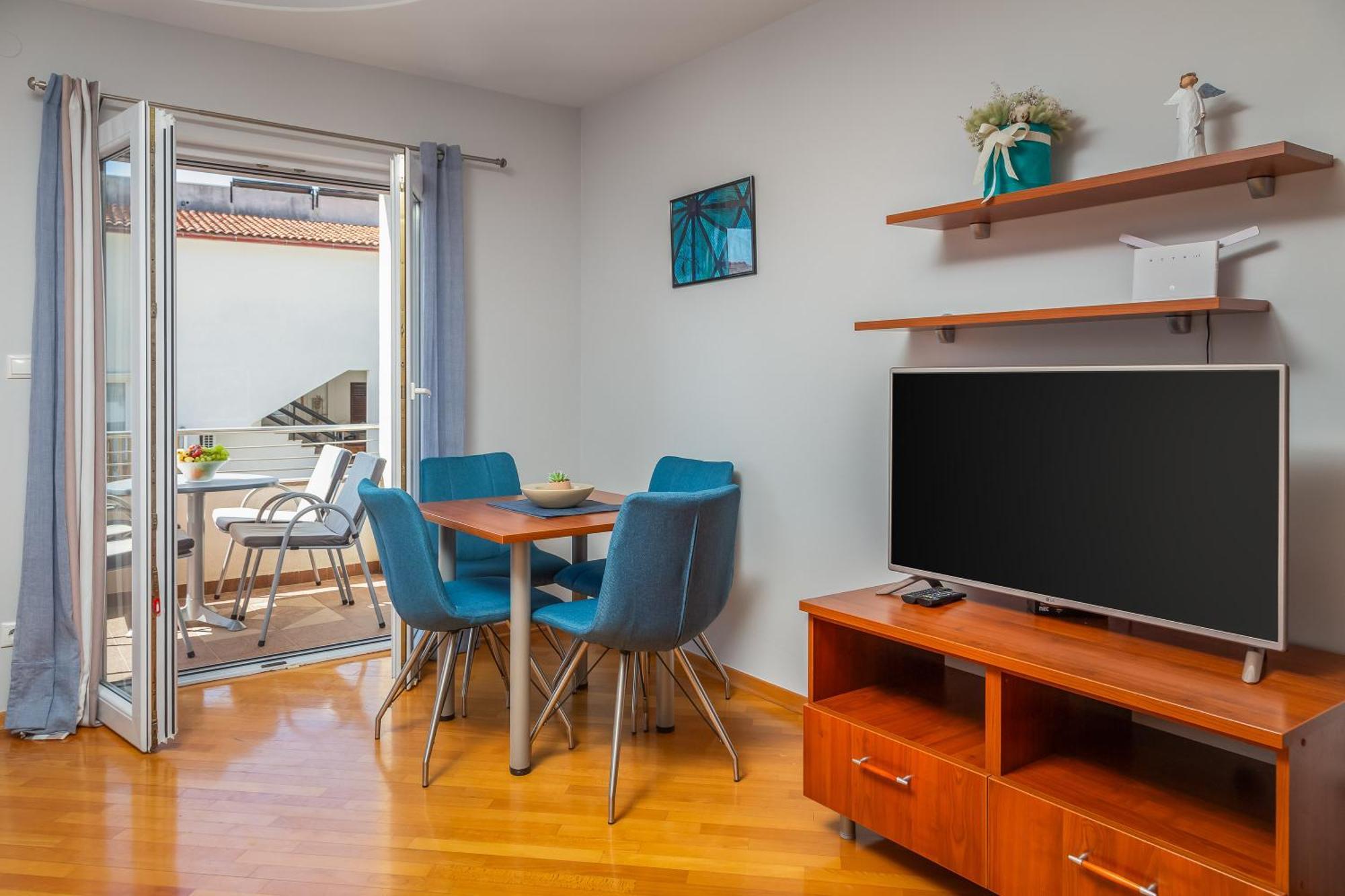 Brkic Apartments With Private Parking มาคาร์สกา ภายนอก รูปภาพ
