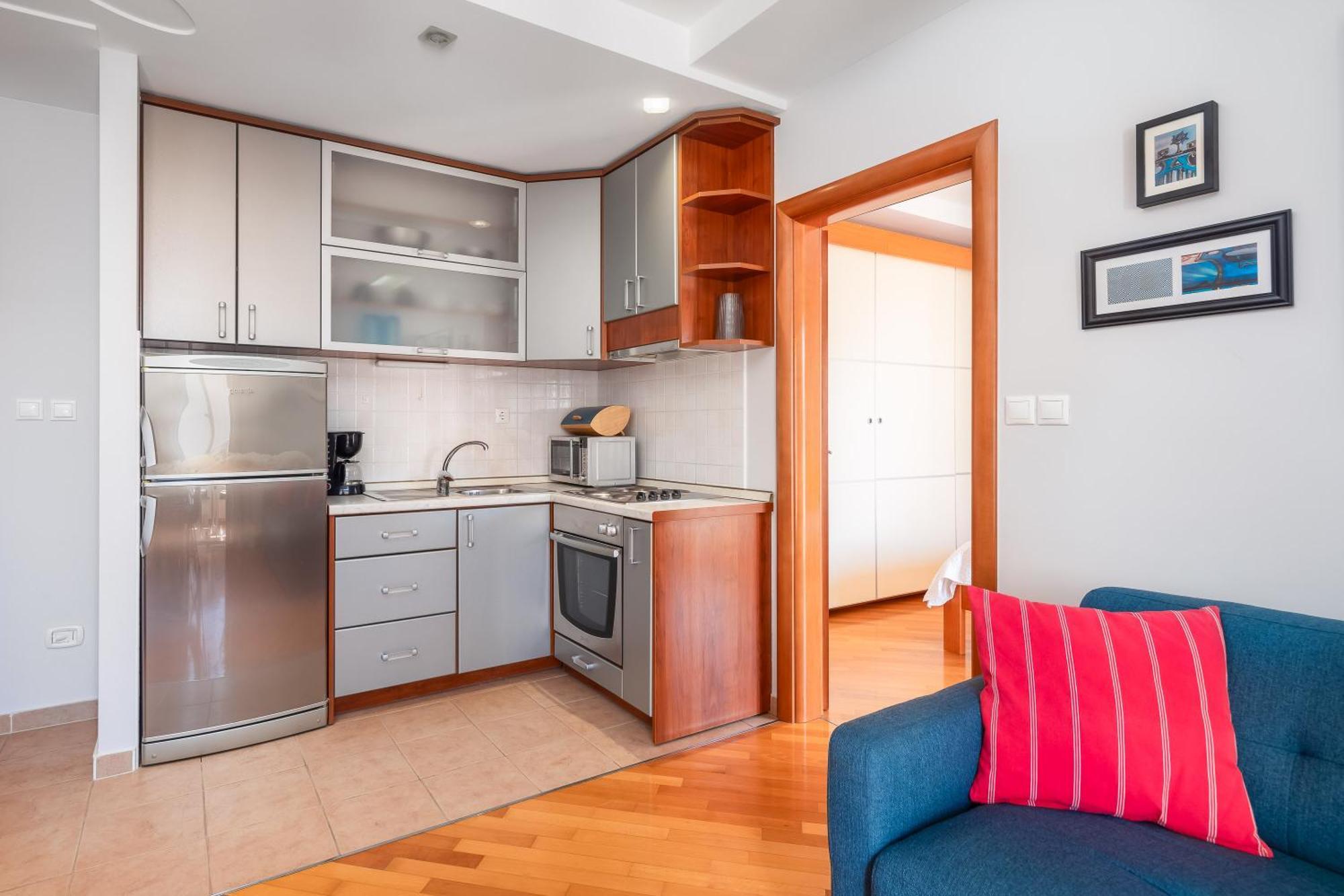 Brkic Apartments With Private Parking มาคาร์สกา ภายนอก รูปภาพ