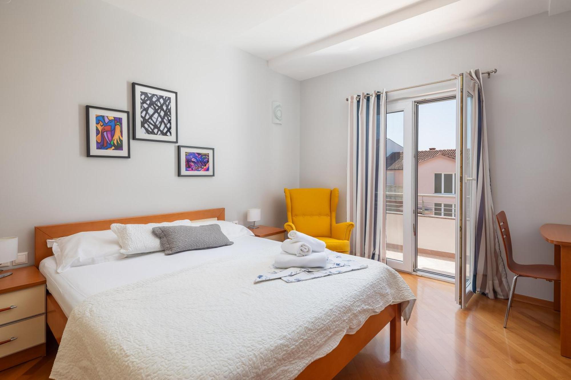 Brkic Apartments With Private Parking มาคาร์สกา ภายนอก รูปภาพ